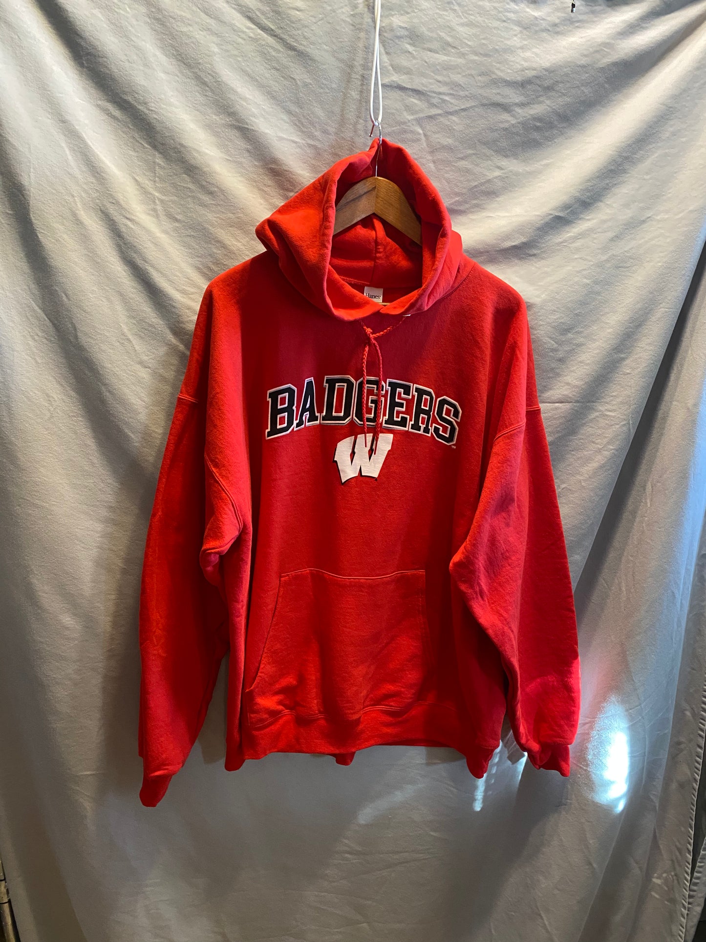 NCAA Wisconsin Badgers Men's Pullover Hoodie NWOT