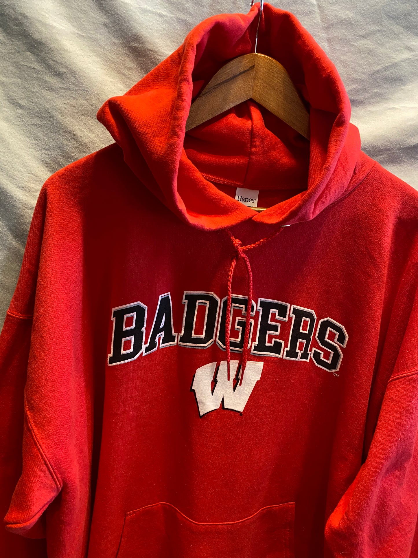 NCAA Wisconsin Badgers Men's Pullover Hoodie NWOT