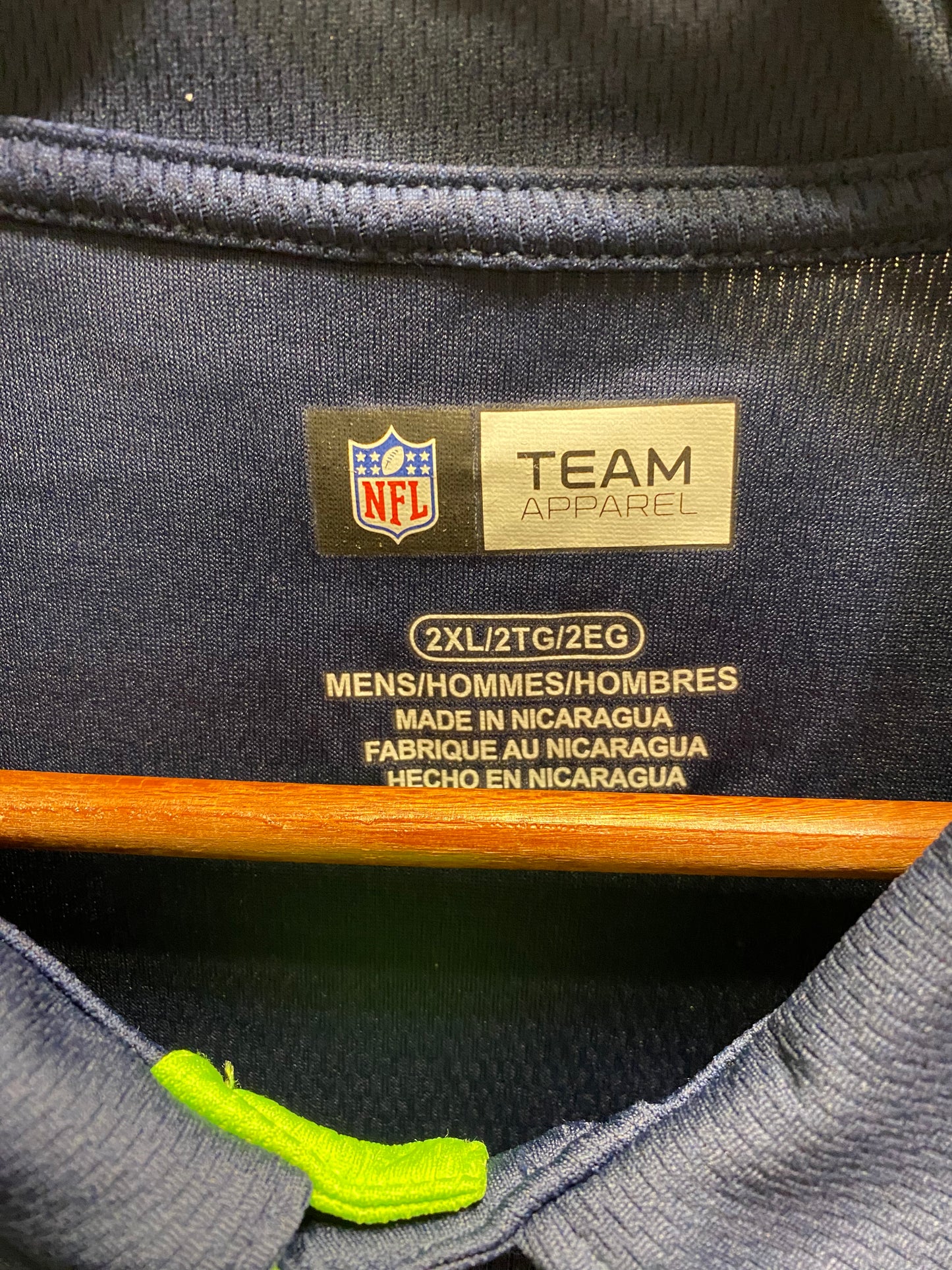 NFL Team Apparel Seattle Seahawks Men's Short Sleeve Sport Shirt NWOT