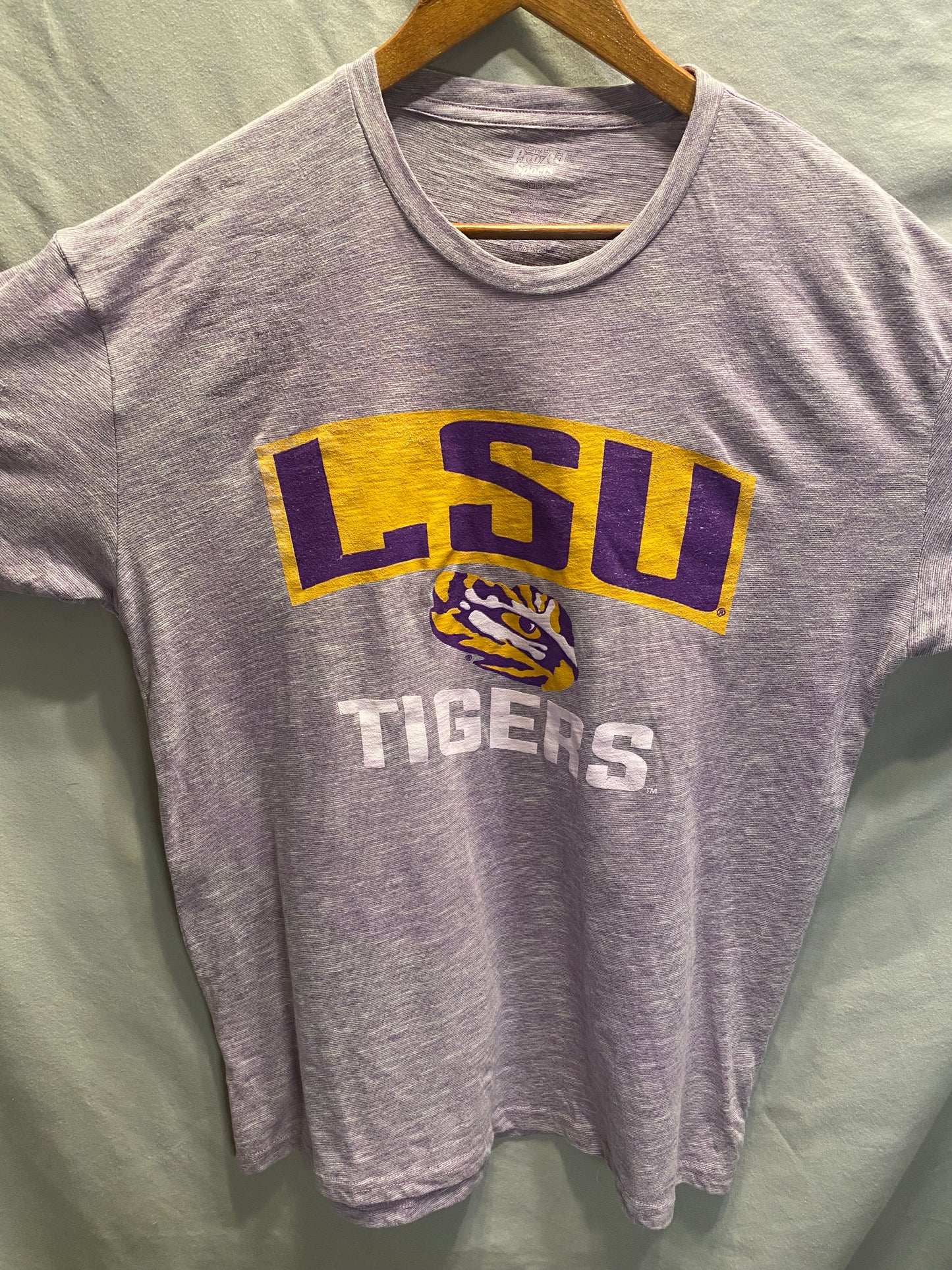 NCAA LSU Tigers Men's Medium T-Shirt NWOT