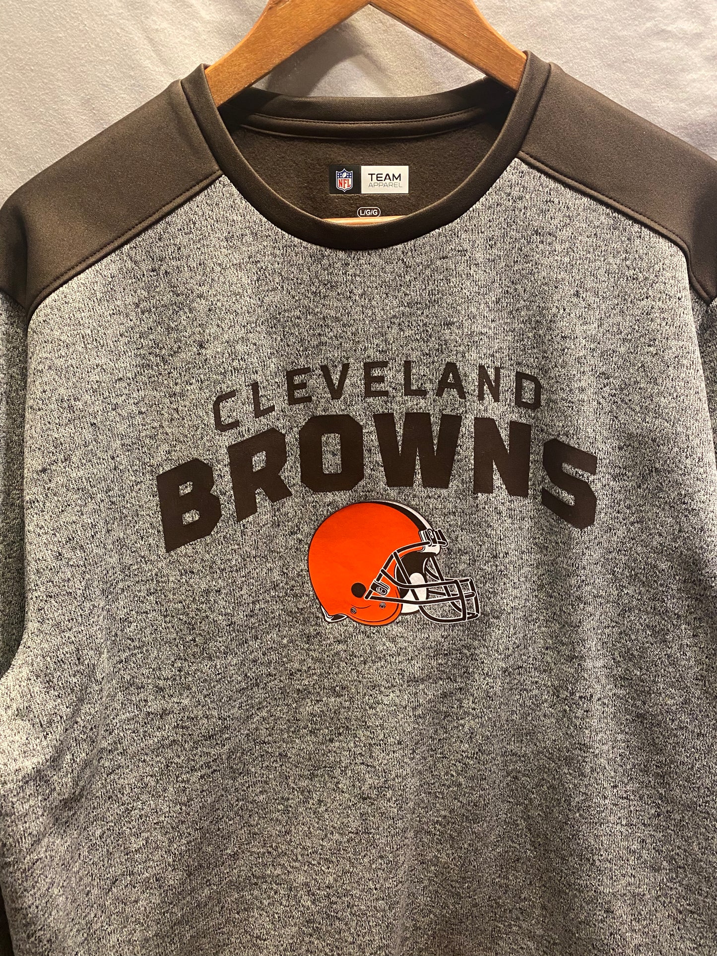 NFL Team Apparel Cleveland Browns Men's Large Crewneck Pullover Sweatshirt  NWT