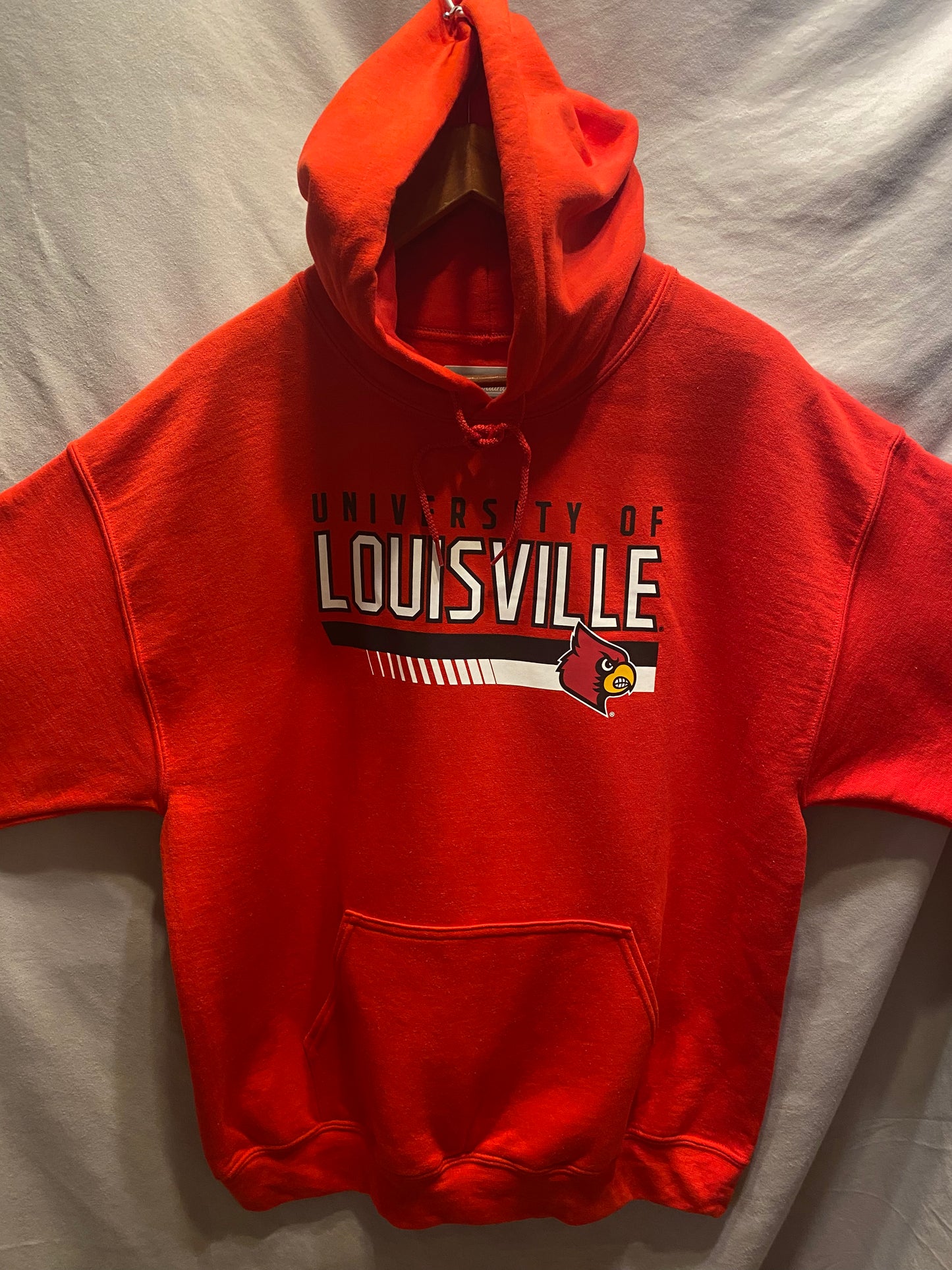 NCAA Louisville Cardinals Men's Large Hoodie Pullover Sweatshirt  NWT