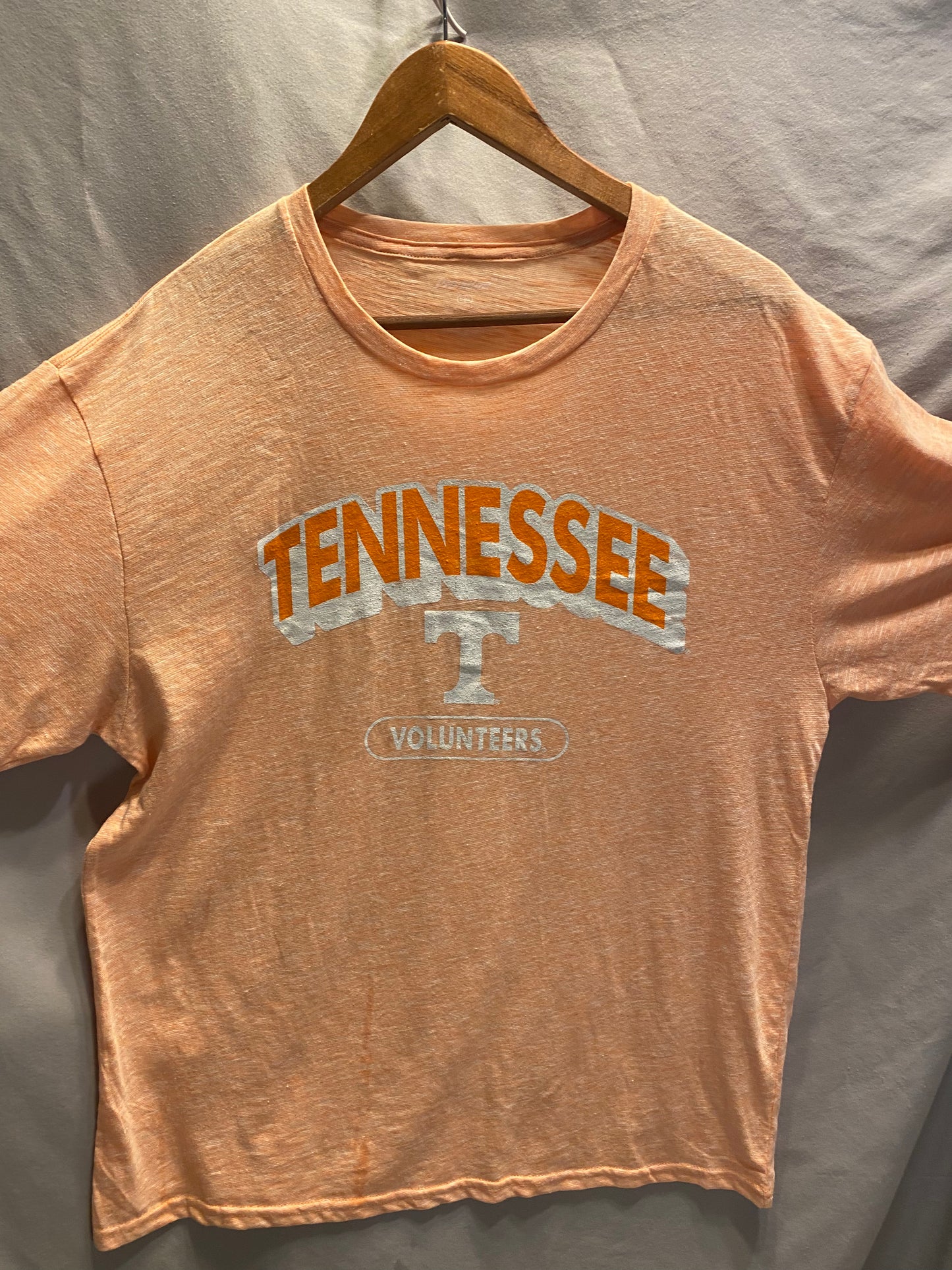 NCAA Tennessee Volunteers Men's Large T-Shirt  NWOT