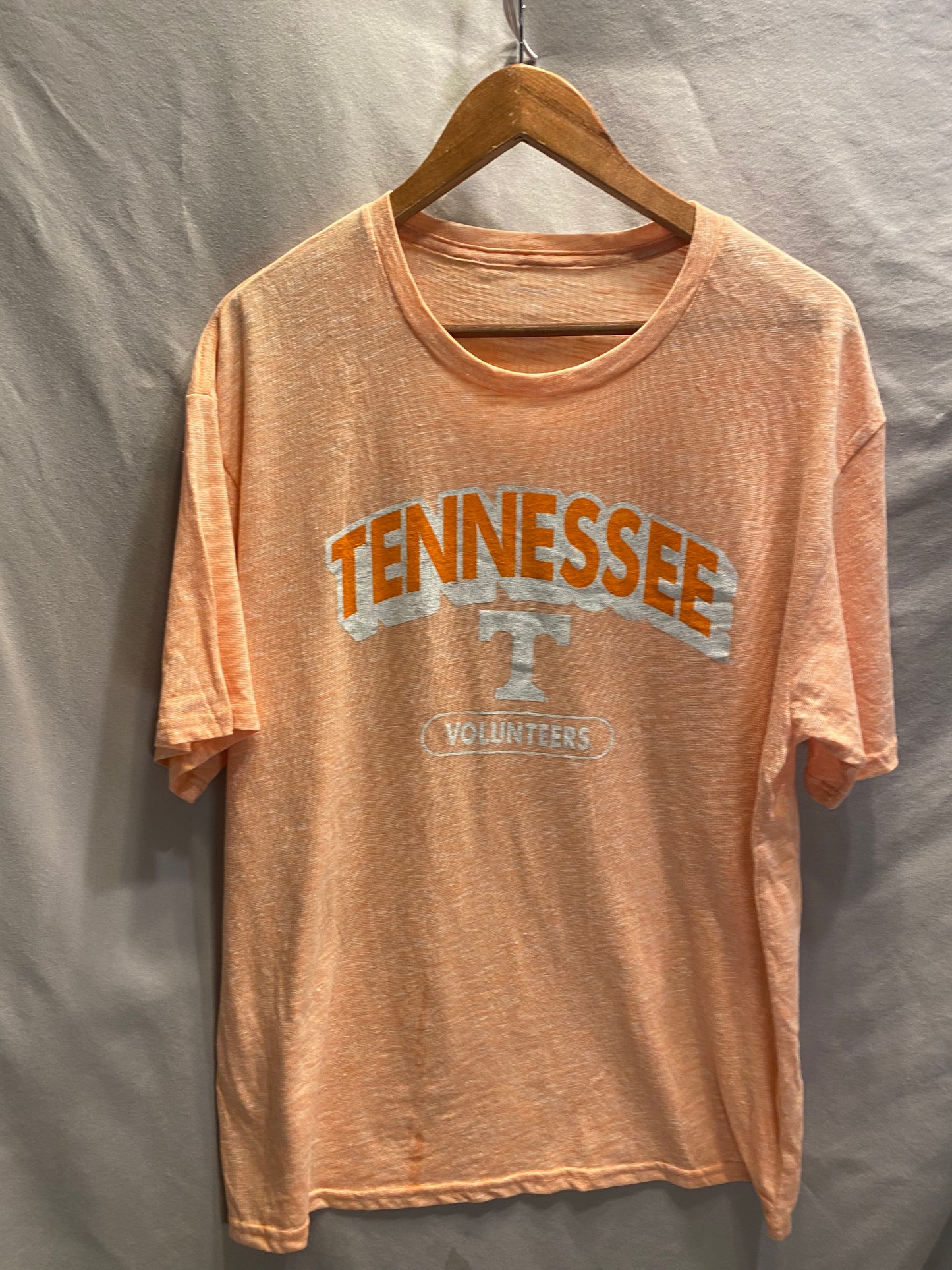 NCAA Tennessee Volunteers Men's Large T-Shirt  NWOT