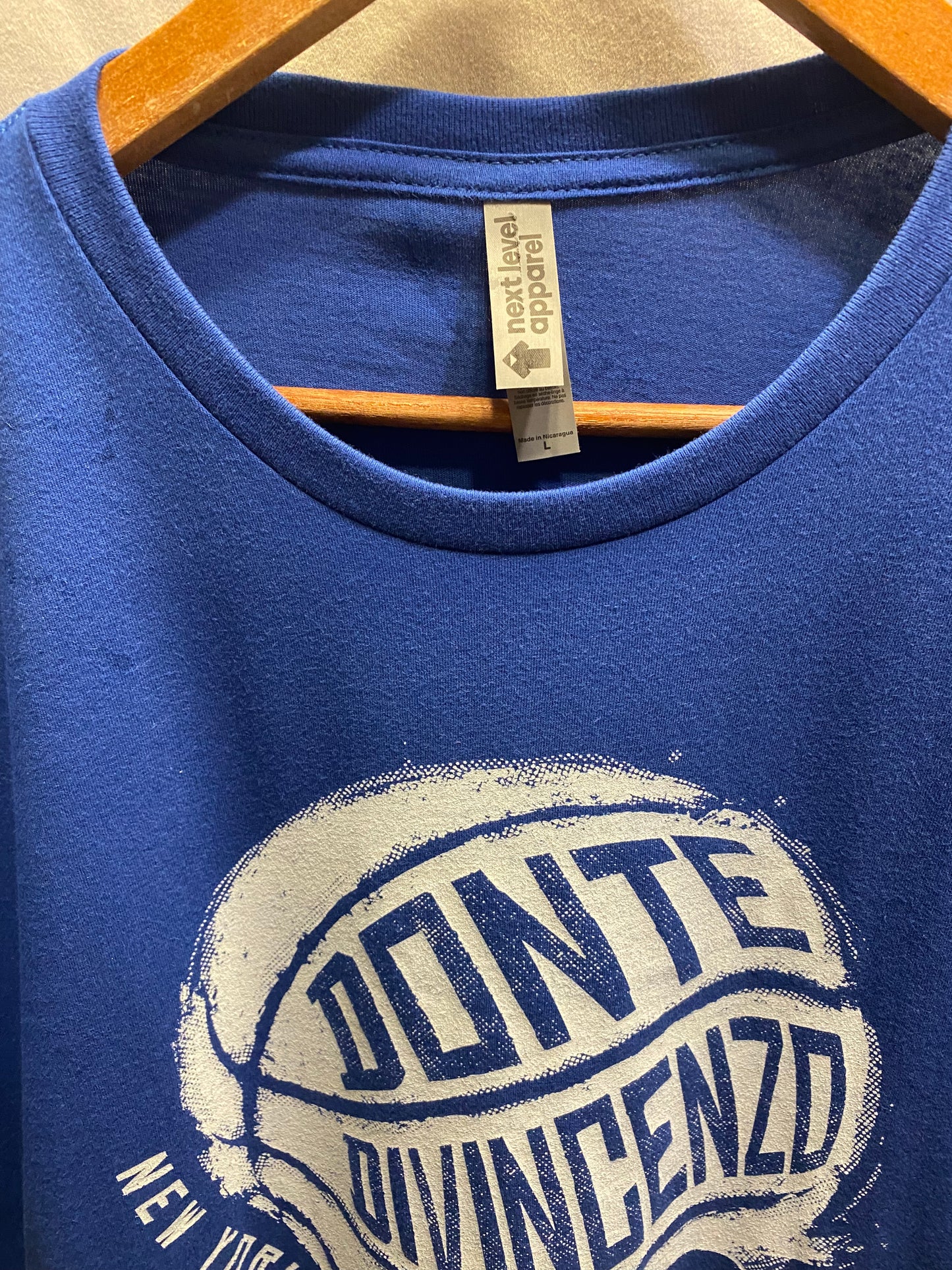 NBA New York Knicks Donte DiVincenzo Men's L T-Shirt  NWOT