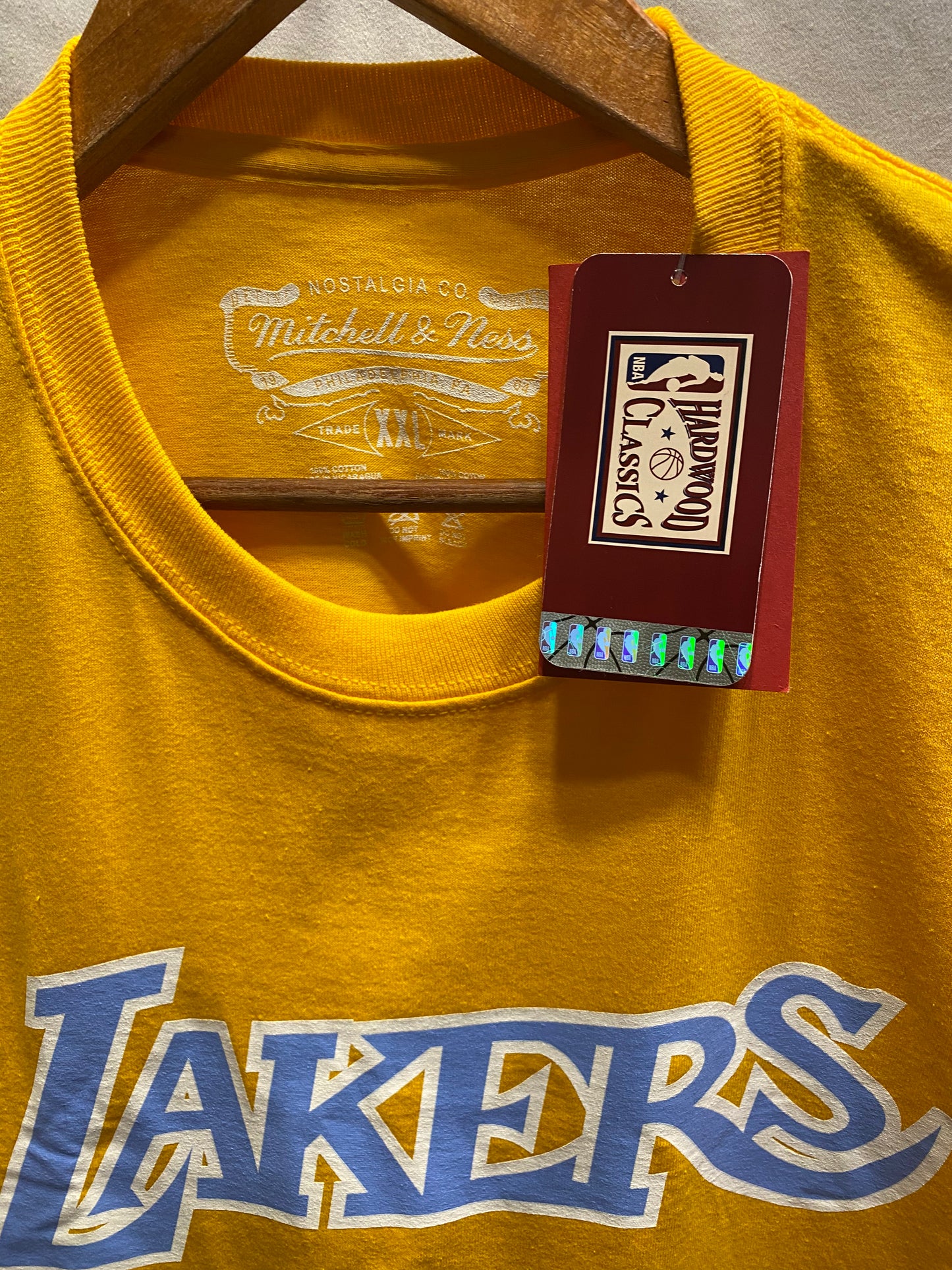 NBA Los Angeles Lakers Men's XXL Long Sleeve T-Shirt  NWT