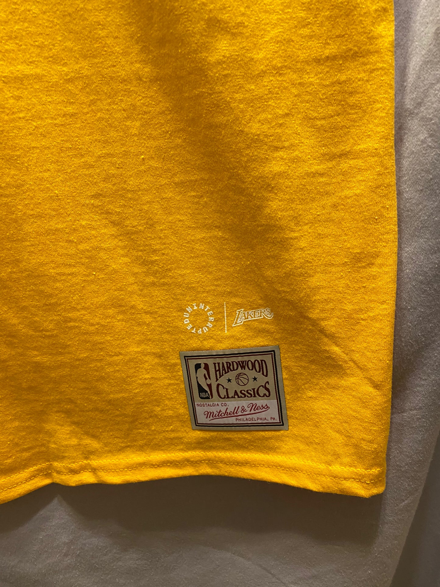 NBA Los Angeles Lakers Men's XXL Long Sleeve T-Shirt  NWT