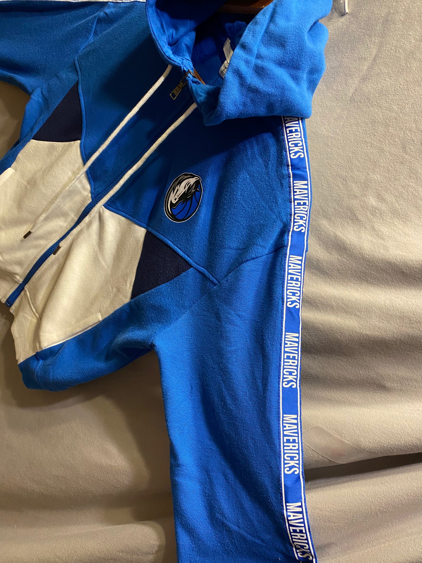 Officially Licensed! NBA Dallas Mavericks Women's X-Small Full Zip Hoodie NWT