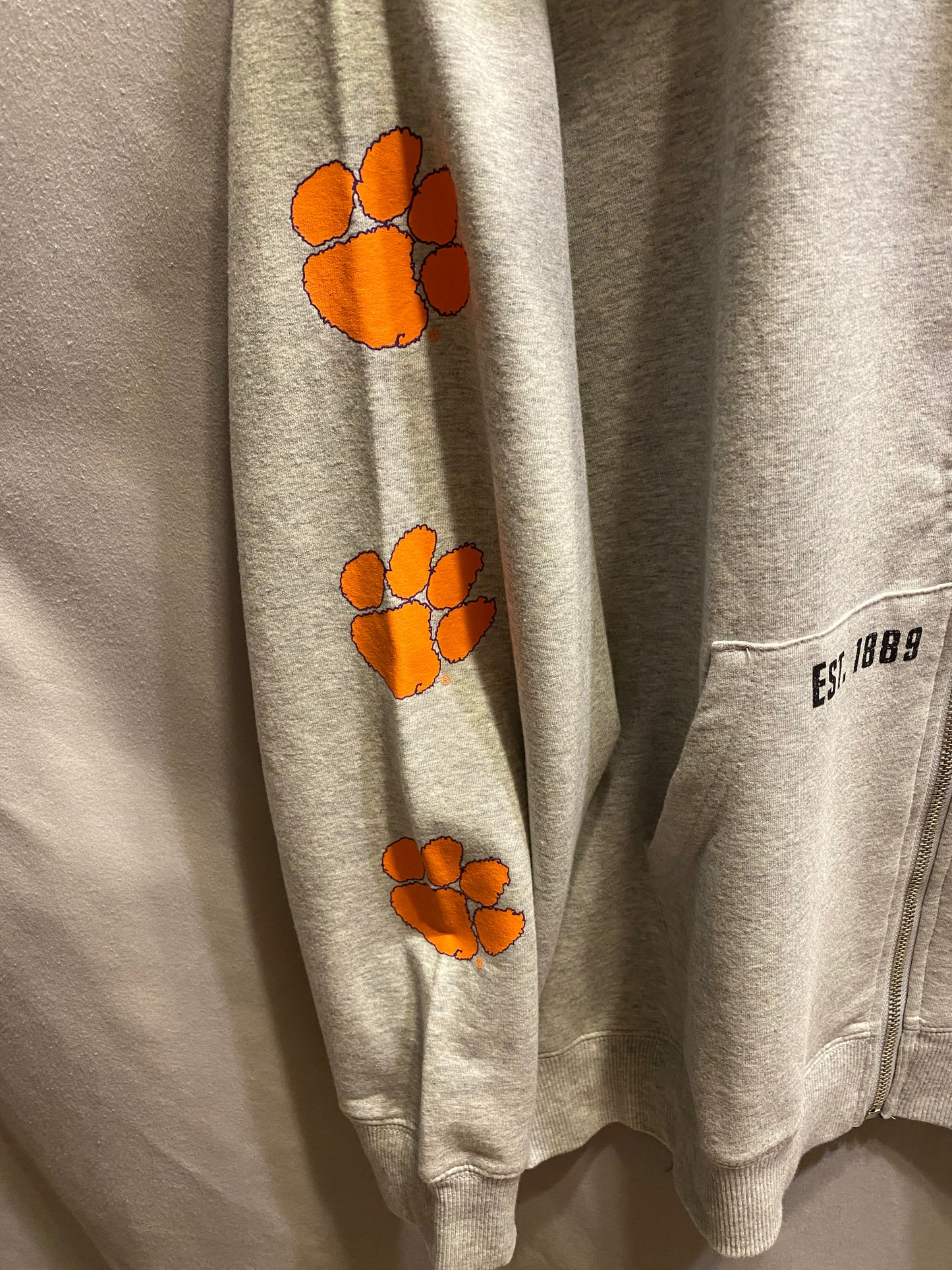 New with Tags!  Officially Licensed NCAA Clemson Tigers Women's 2XL Full Zip Hoodie NWT