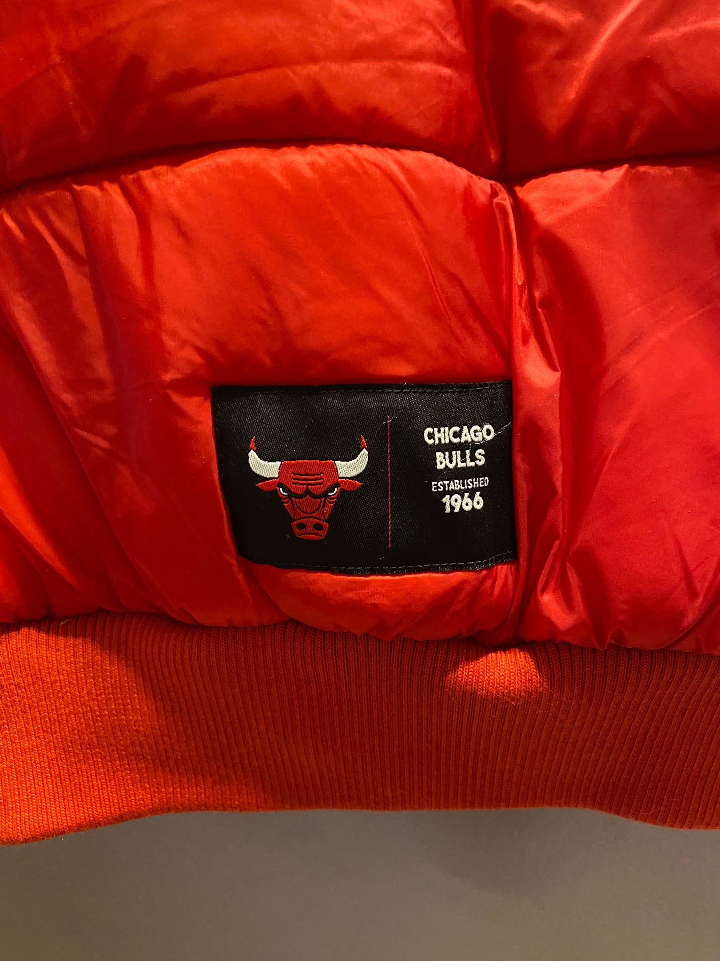 NBA Chicago Bulls Women's XS Puffer Vest  NWT