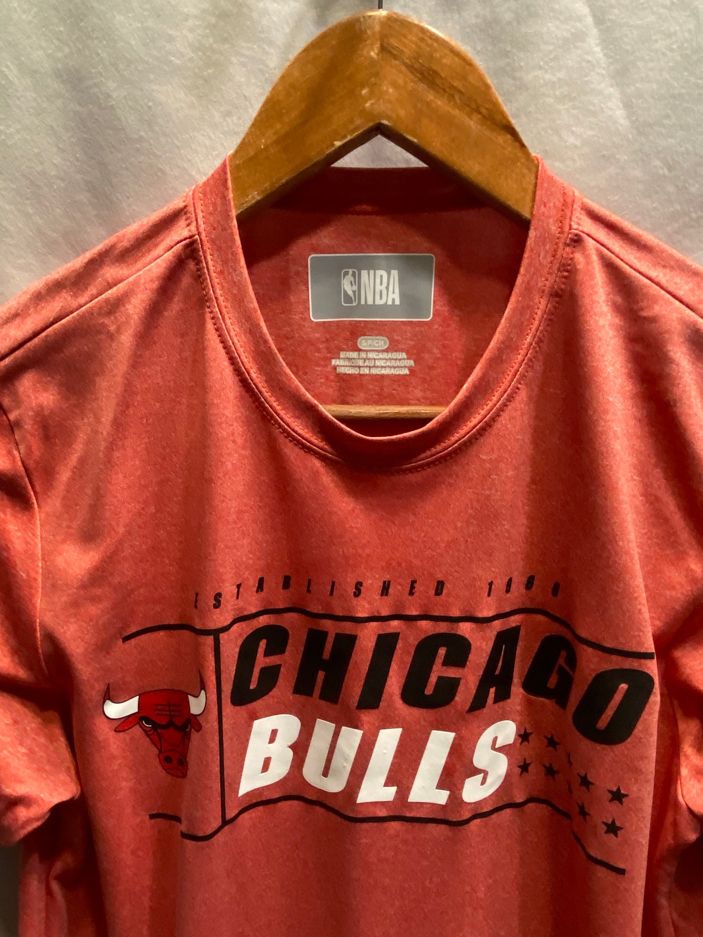 NBA Chicago Bulls Men's Small T-Shirt  NWT
