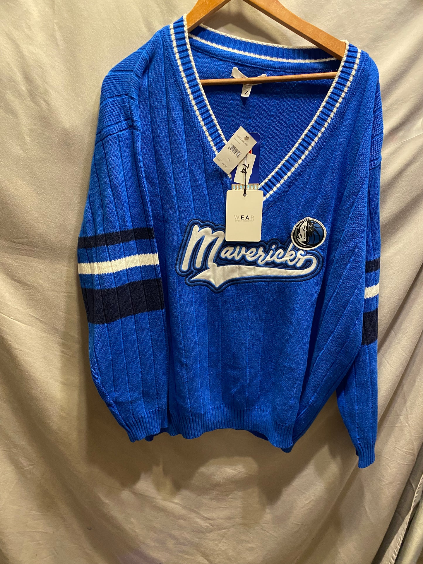 NBA Dallas Mavericks Women's Knit Sweater  NWT